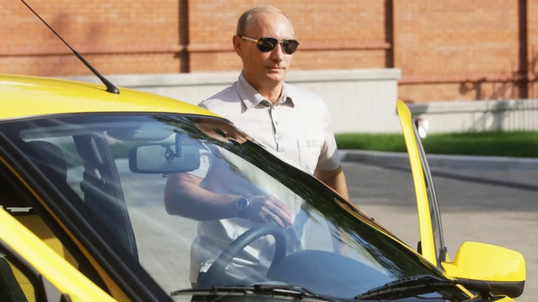 Russia’s Dramatic Turn: The Unbelievable Reason Behind Putin’s Ban on Foreign Cars!